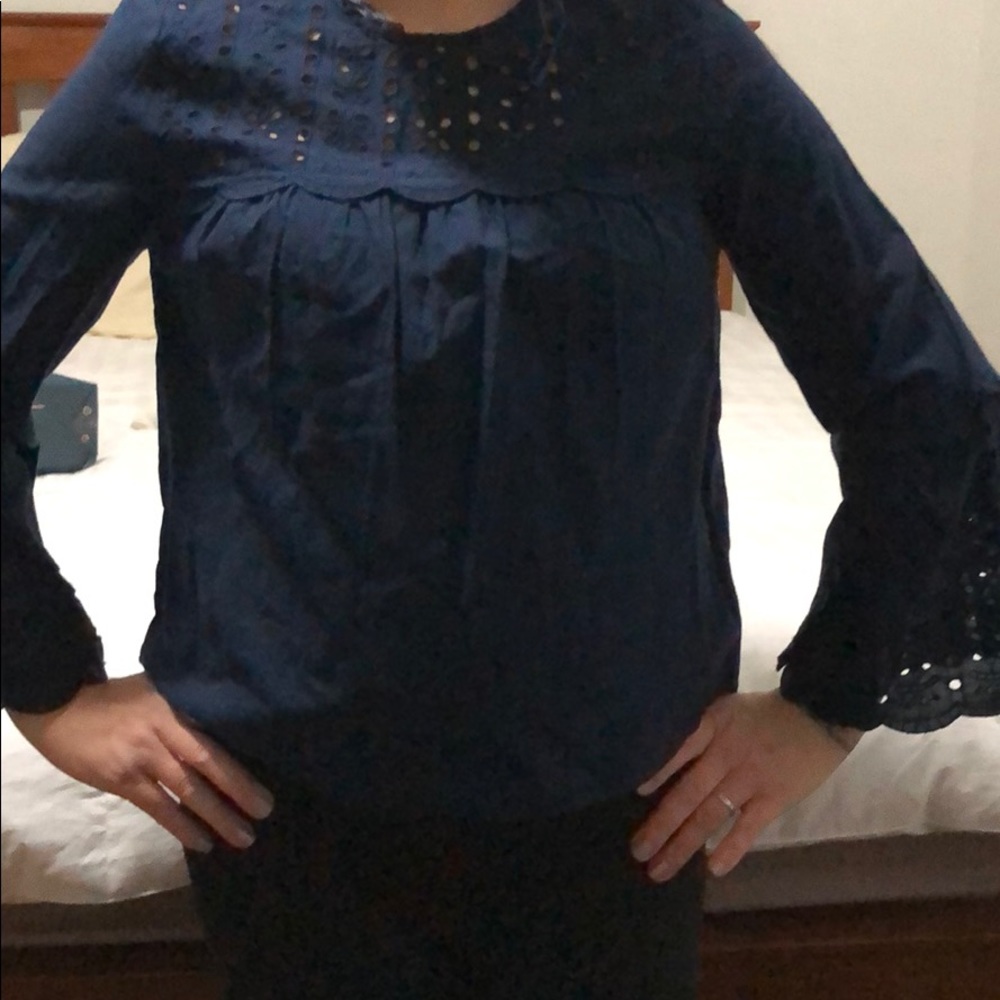 Cute navy blue Zara top